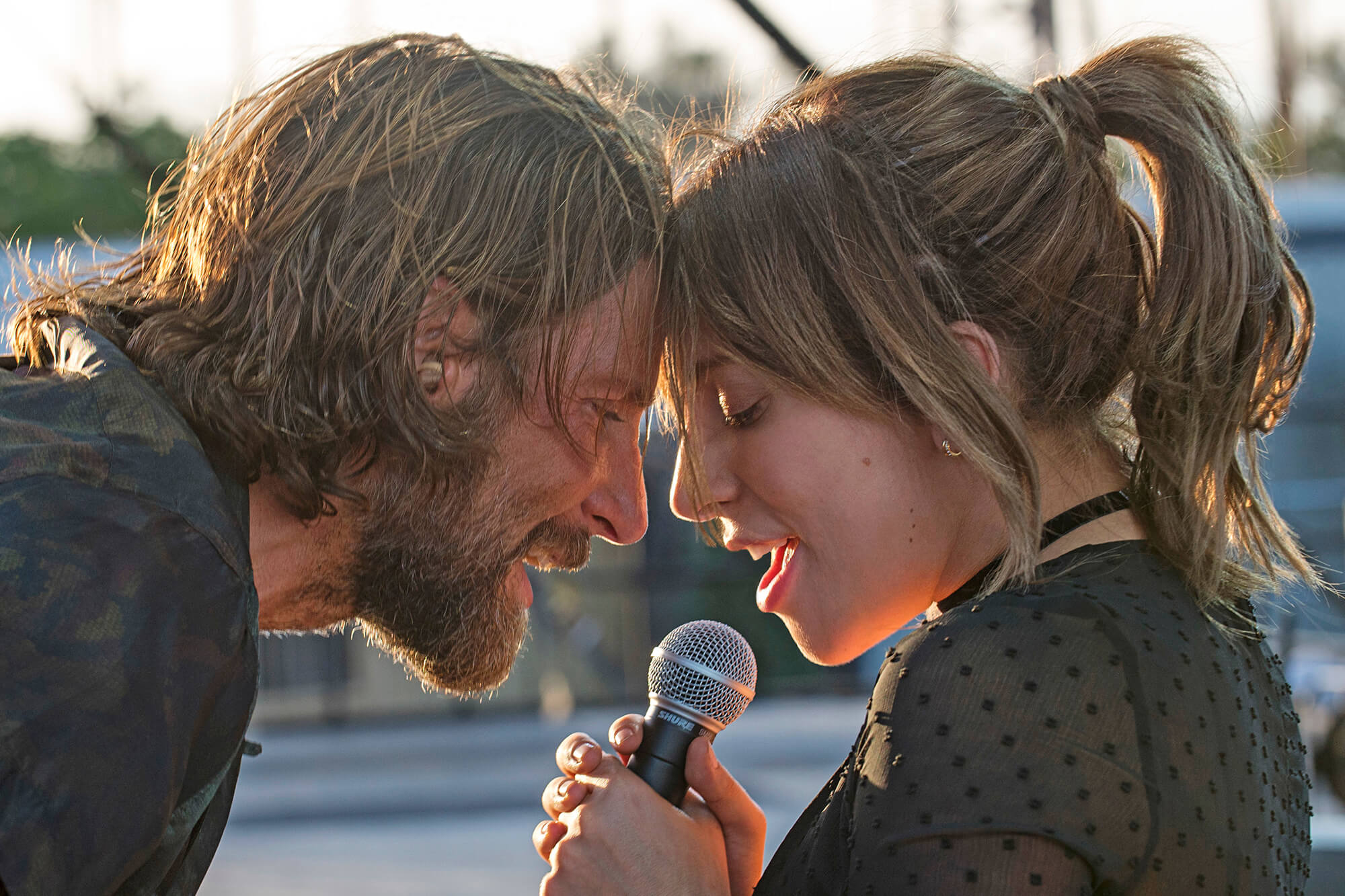 A Star Is Born 2018 Movie Review A Unashamedly Romantic